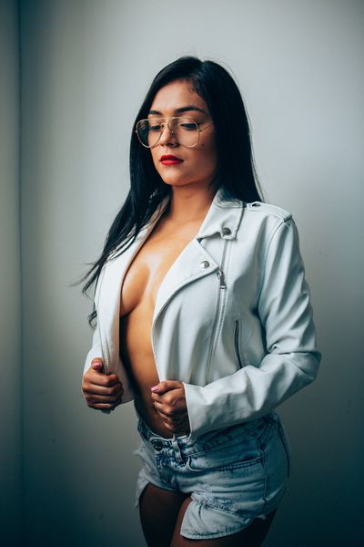 Leticia Urbina - Escort Girl from Honolulu Hawaii