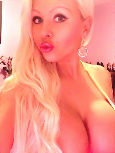 Barbie Vanity - Escort Girl from Winston-Salem North Carolina