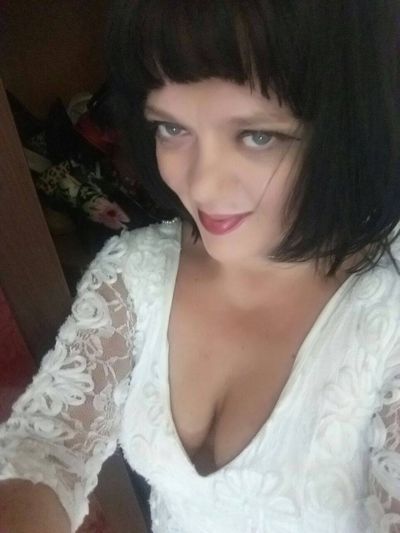 Rhiannon Edwards - Escort Girl from Simi Valley California