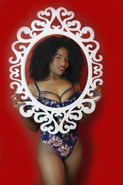 Tammera Mercer - Escort Girl from Oceanside California