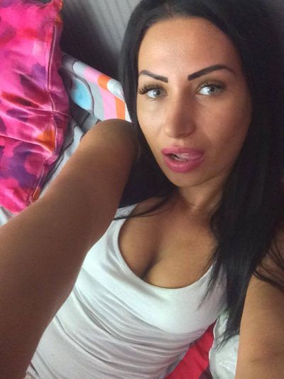 Michele Mendez - Escort Girl from Huntington Beach California