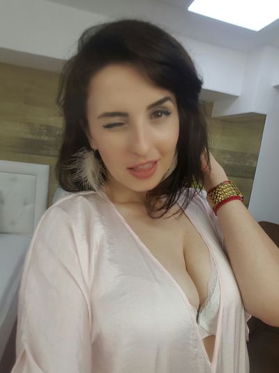 Miryamm - Escort Girl from Salinas California