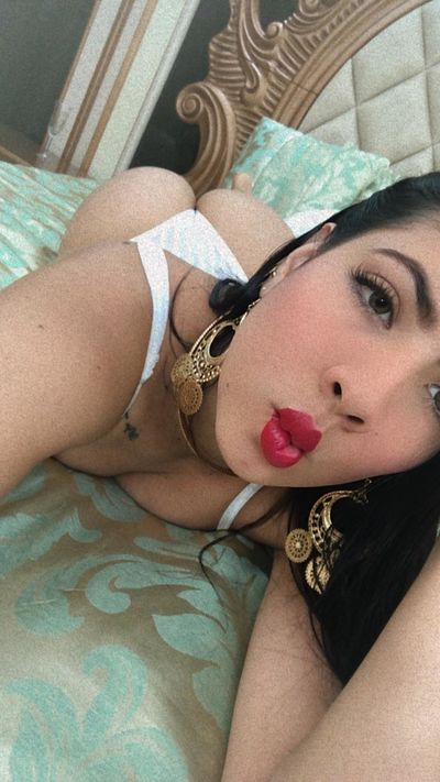 Christie Ayala - Escort Girl from Waterbury Connecticut