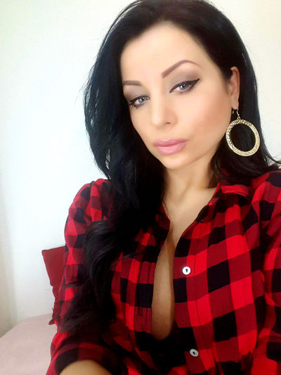 Vera Hensler - Escort Girl from Providence Rhode Island