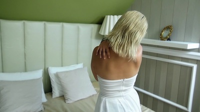 Blonde Escort in Oakland California