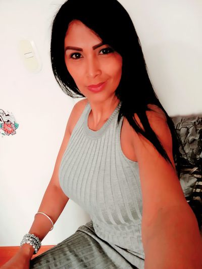 julietabardile - Escort Girl from Port St. Lucie Florida