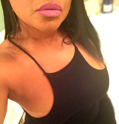 Alay James - Escort Girl from Gresham Oregon